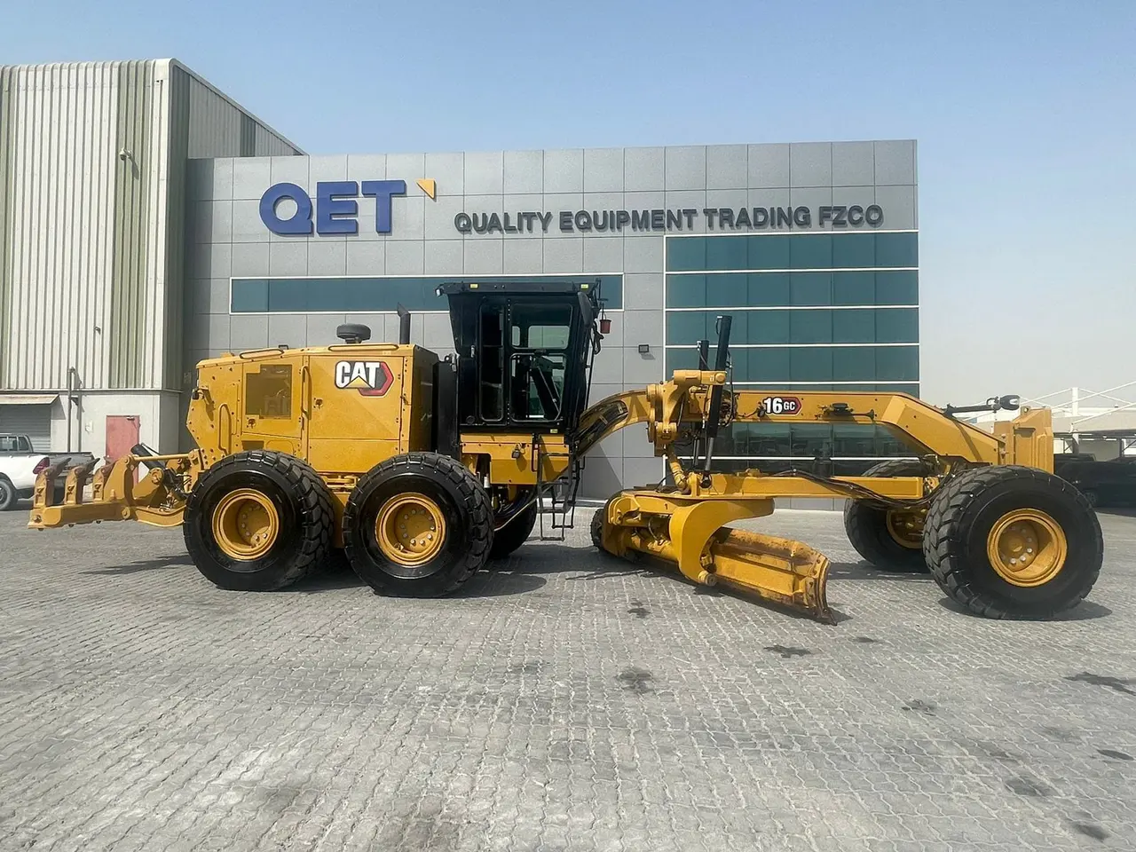 CATERPILLAR 16GC MOTOR GRADER