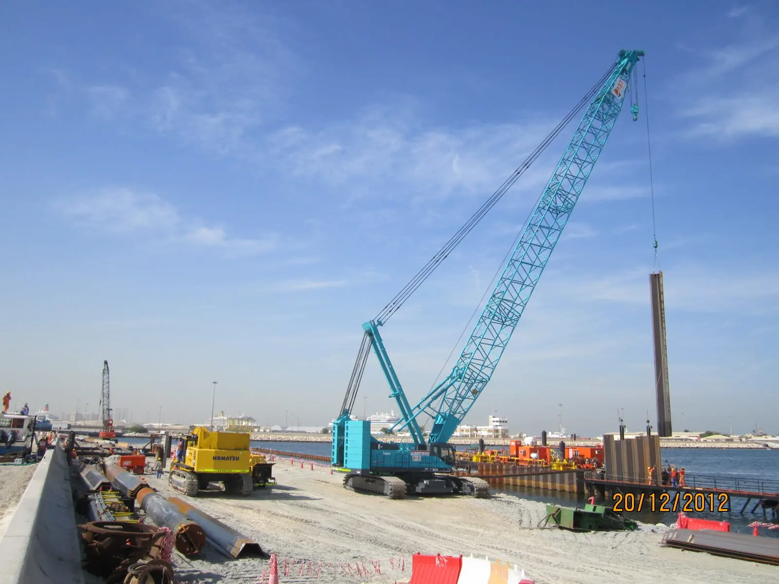 Kobelco CKE 2500 G (250 TON) CRAWLER CRANE RENTAL - 3