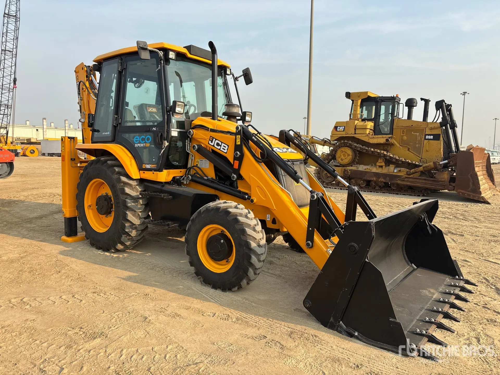 JCB 3DX Backhoe Loader - 2