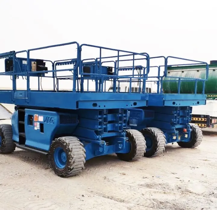 SCISSOR LIFT AVAILABLE ON RENT - 4