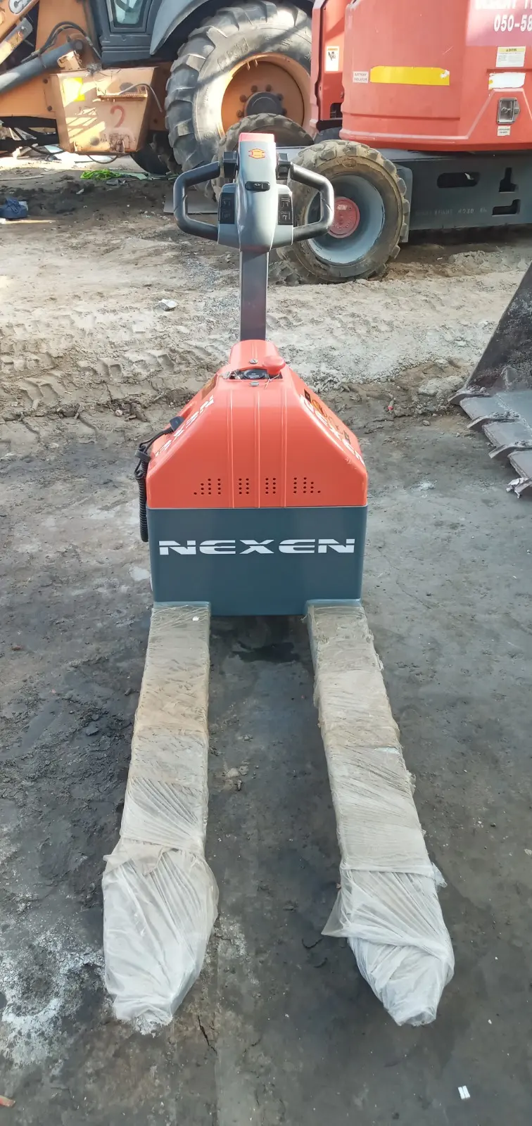 NEXEN 1.5 PALLET TRACKER AVAILABLE ON RENT - 3