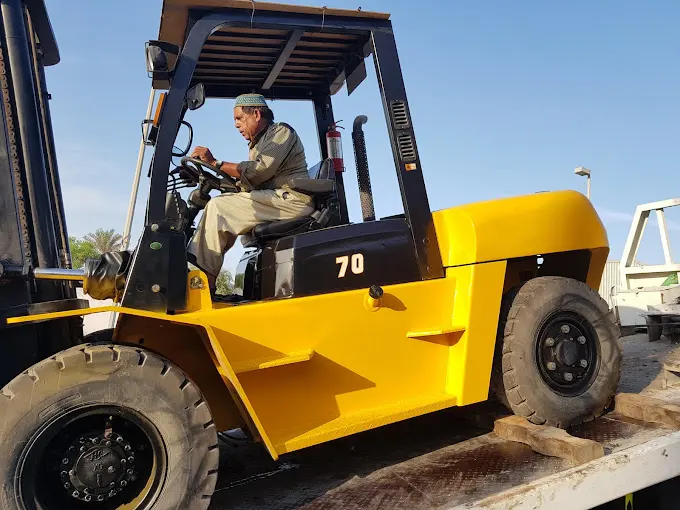 Forklift 7 Ton CATERPILLAR 70