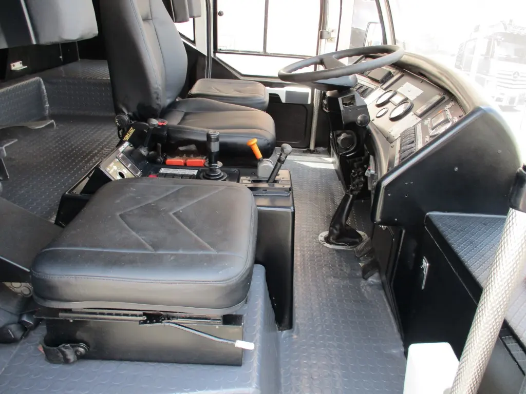 REYNOLD BOUGHTON BARRACUDA 6×6 FIRE TRUCK 1998 - 4