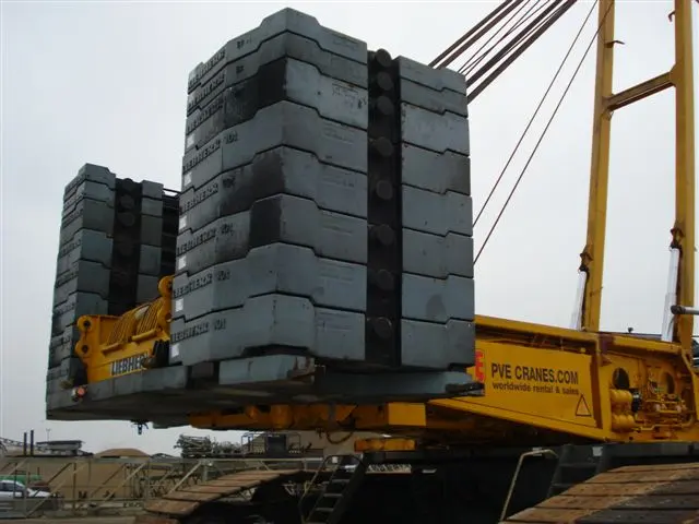 Liebherr LR1550 (550 TON) CRAWLER CRANE RENT