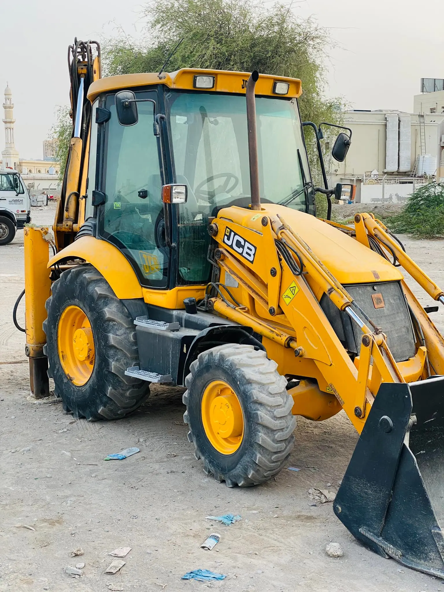 JCB Backhoe Loader 3CX - 2