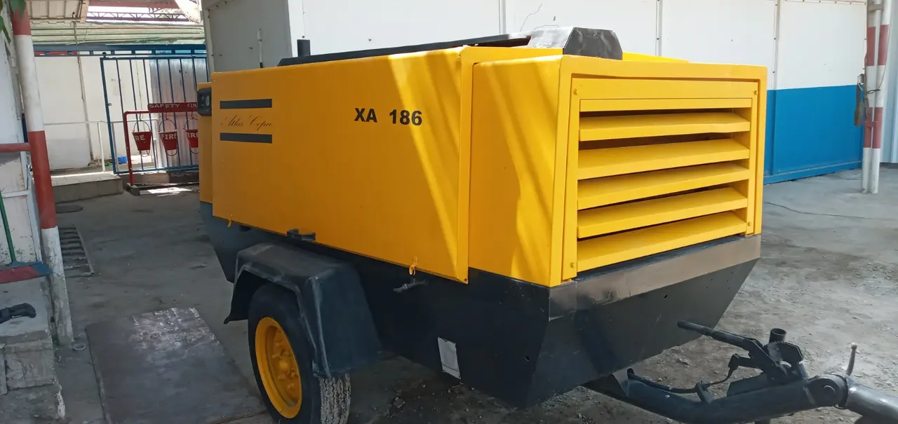 AIR COMPRESSOR 400 CFM AVAILABLE ON RENT