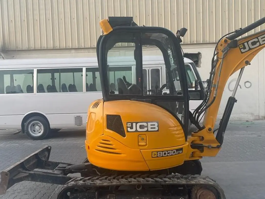 JCB mini Excavator - 3