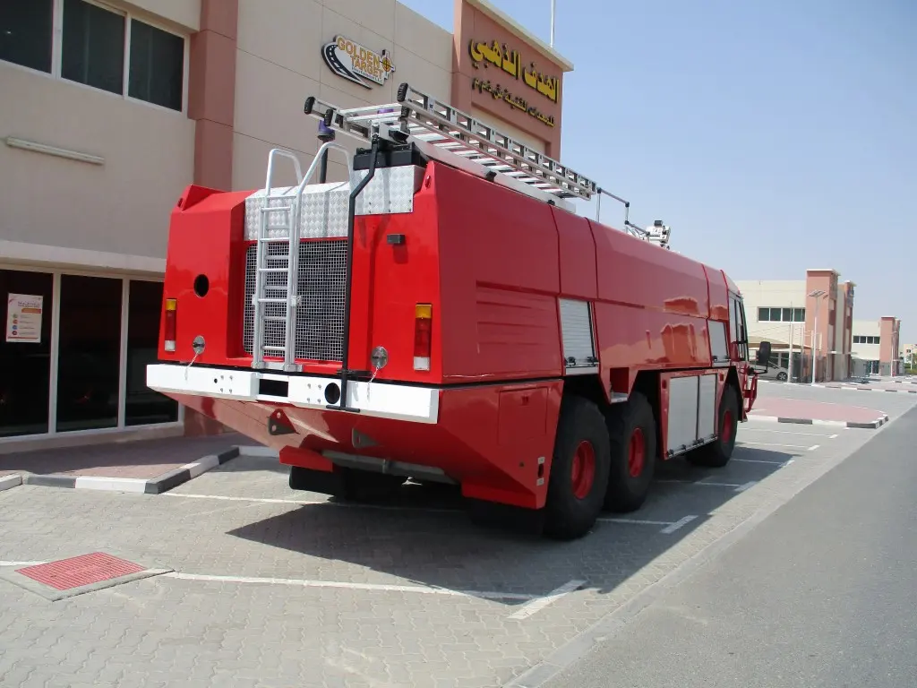 REYNOLD BOUGHTON BARRACUDA 6×6 FIRE TRUCK 1998 - 2