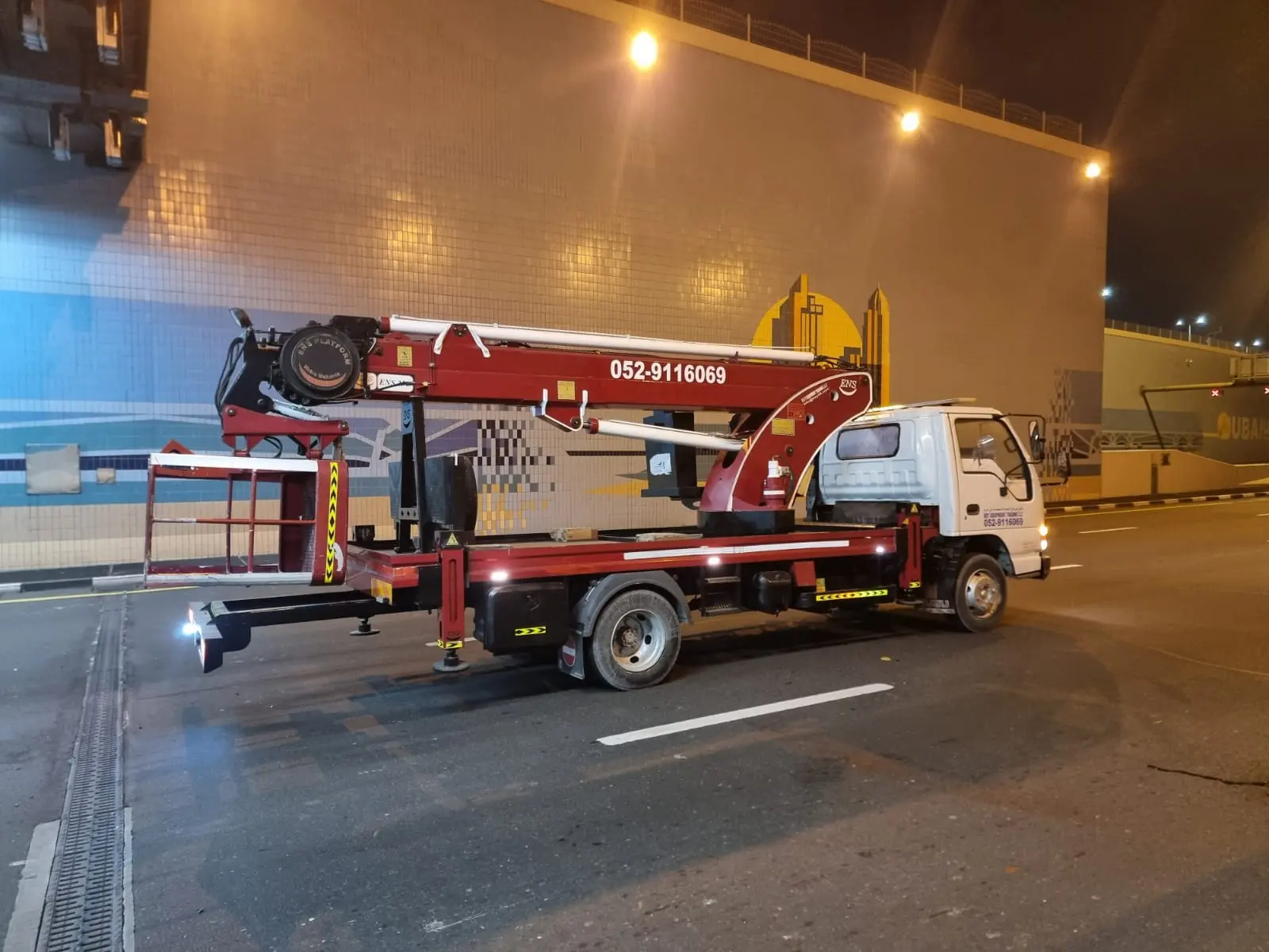 25 METER MANLIFT AVAILABLE ON RENT - 3