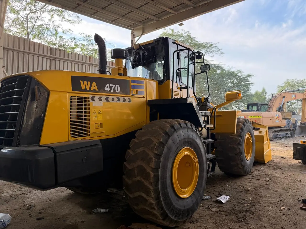 Wheel Loader Available for Rent in UAE Heavy Duty - 2