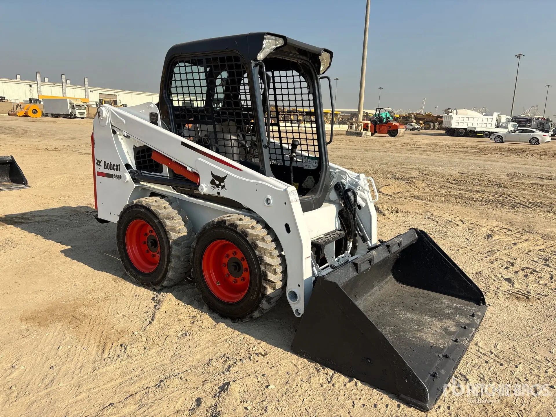 Skid Steers / Bobcat