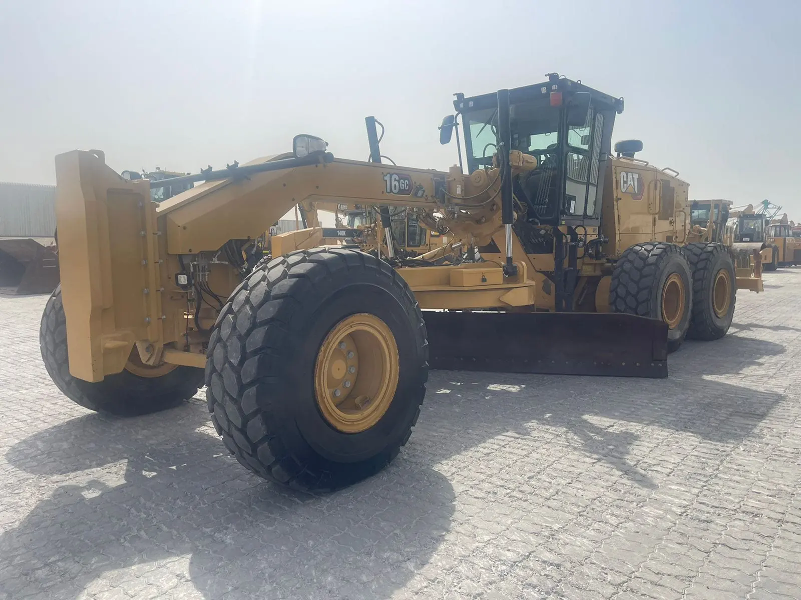 CATERPILLAR 16GC MOTOR GRADER - 4