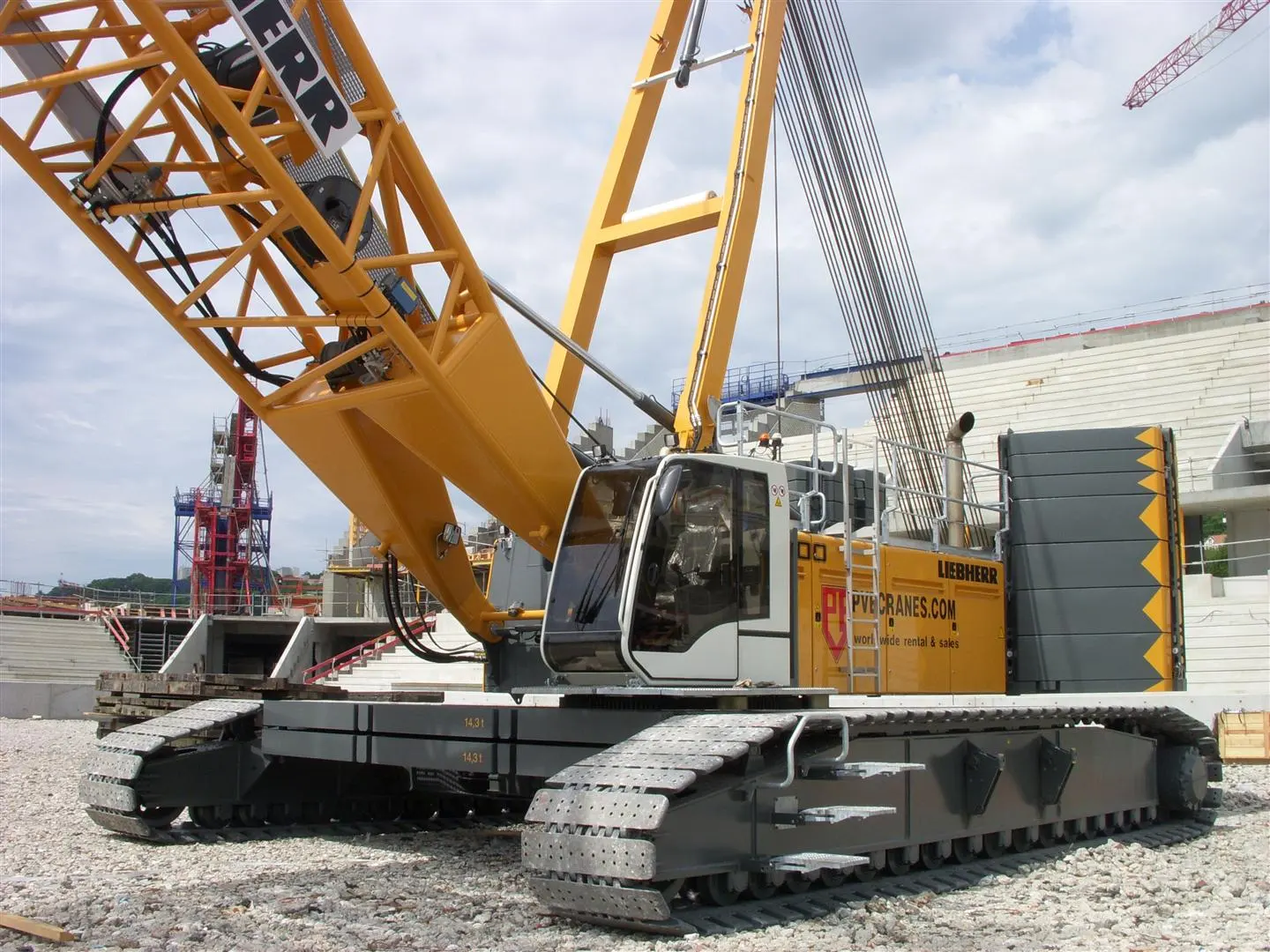 Liebherr LR 1300 (300 TON) CRAWLER CRANE RENTAL - 3