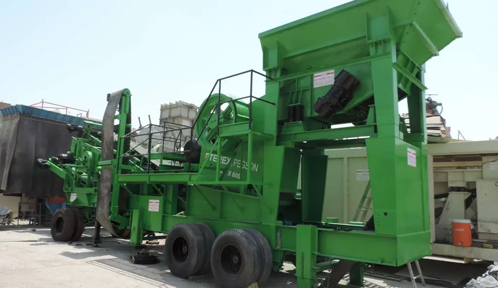 Mobile jaw crusher on wheels - 6