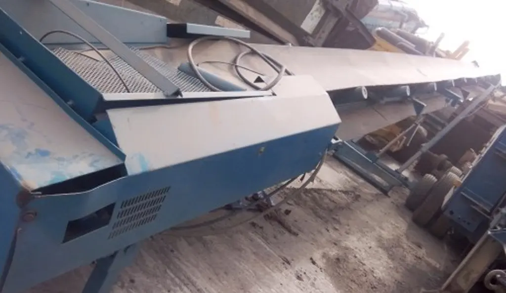 Mobile Conveyor on Wheels - 2