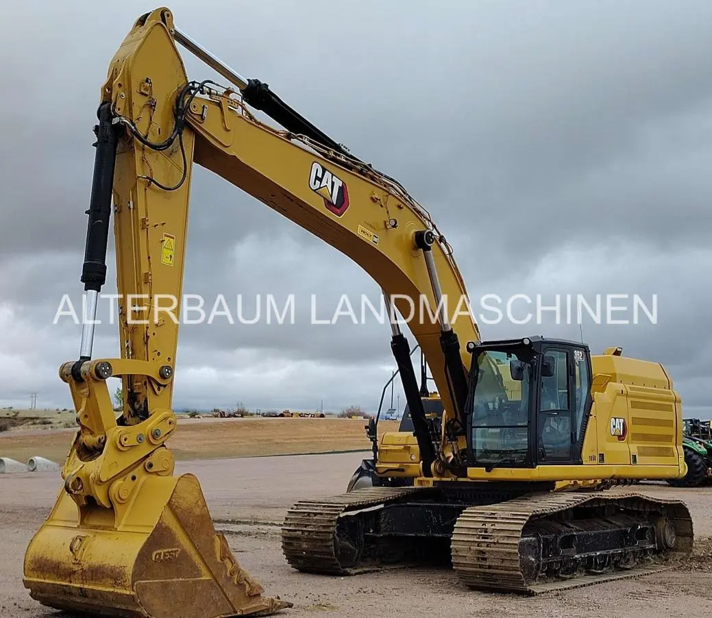 2023 Caterpillar 352