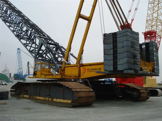 Liebherr LR1550 (550 TON) CRAWLER CRANE RENT - 4