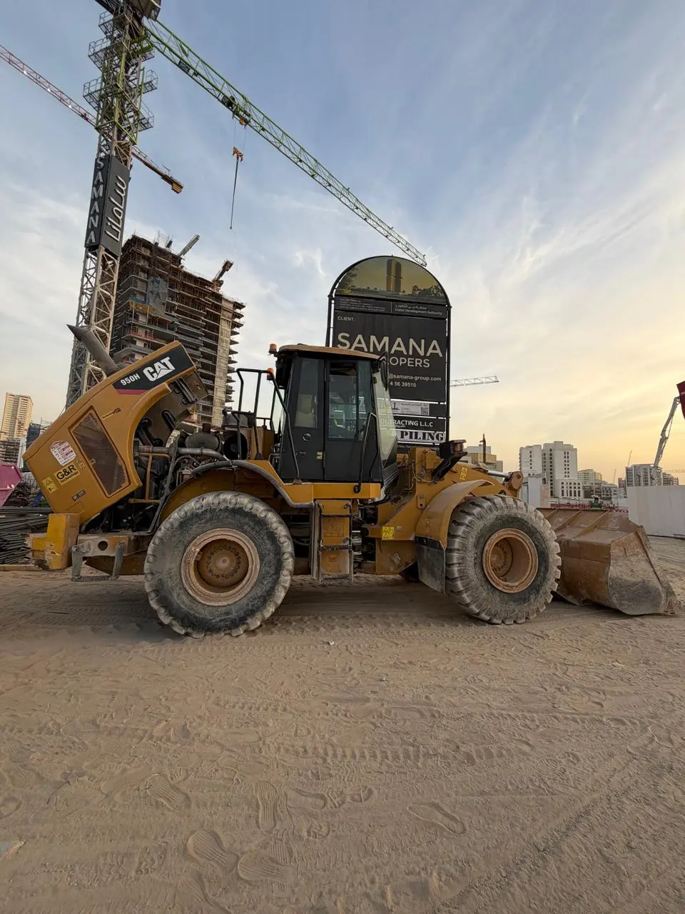 Caterpillar 950H Wheel Loader for Rent in Dubai | 2015 | Ready for Site Work - 4
