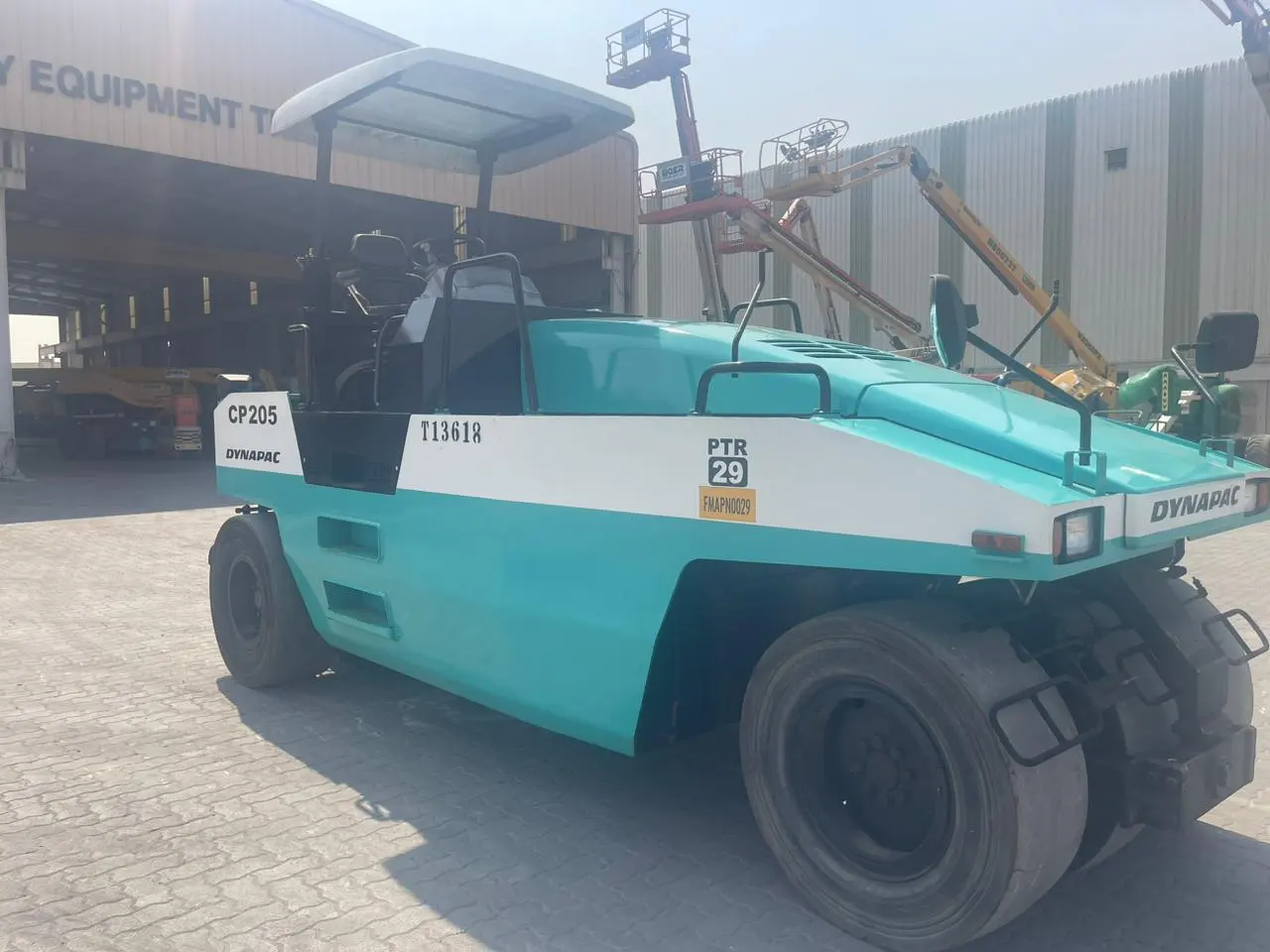 DYNAPAC CP-205 - 10TONS PNEUMATIC ROLLER - 6