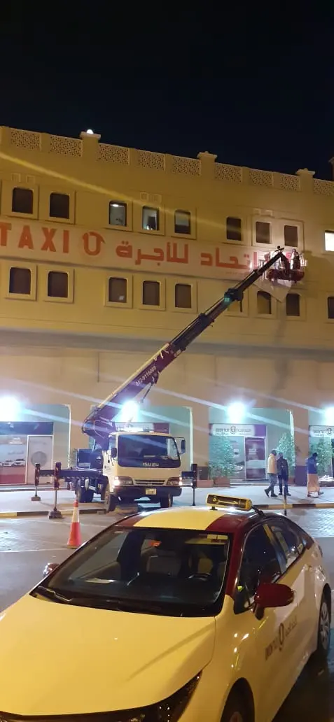 25 METER MANLIFT AVAILABLE ON RENT - 4