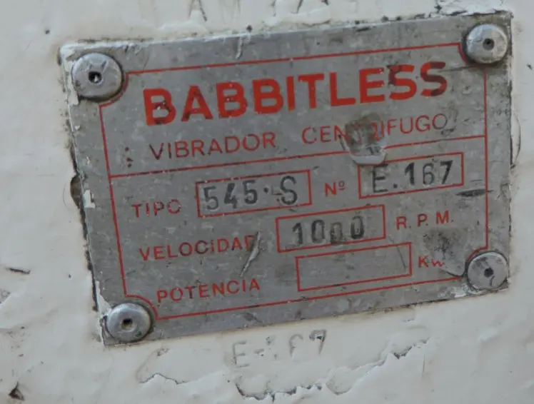 Vibrating grizzly feeder babbitless - 3