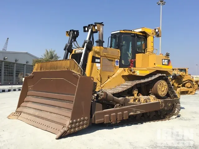 DOZER (D9R) AVAILABLE ON RENT