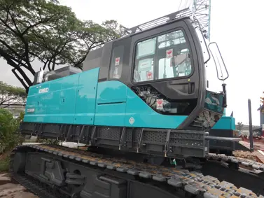 Kobelco CKS 800 (80 TON) CRAWLER CRANE RENTAL