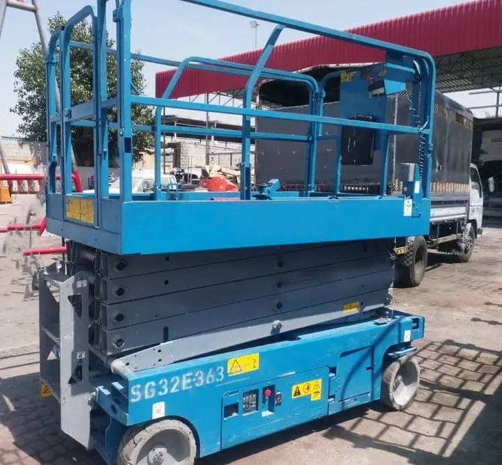 SCISSOR LIFT AVAILABLE ON RENT - 2