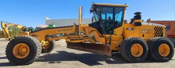 GRADERS VOLVO G990 AVAILABLE ON RENTAL - 3
