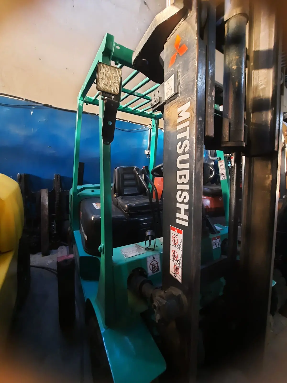 Mitsubishi Forklift 2.5 Ton 2005 - 2