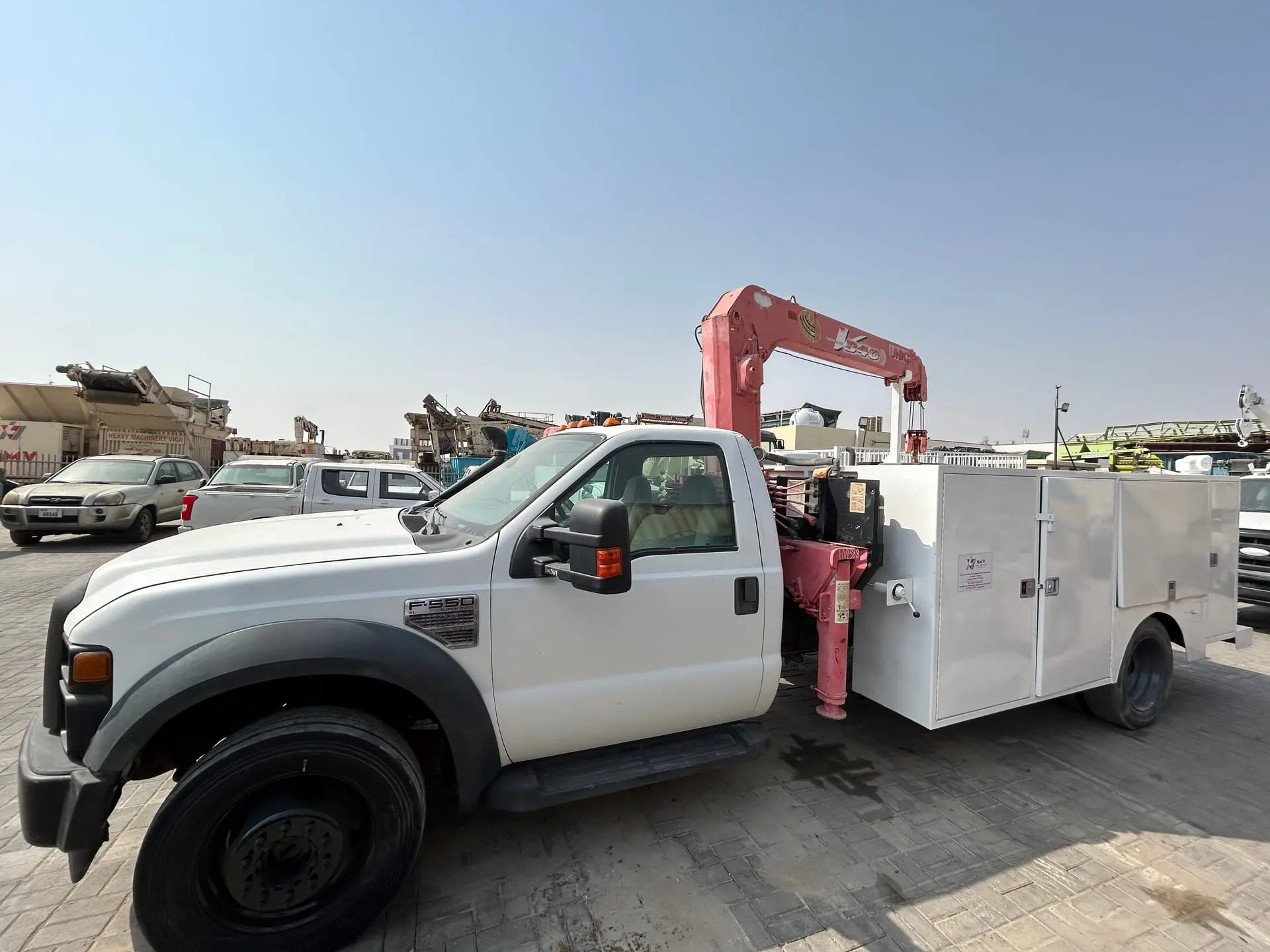Ford F-550XL Service Truck - 4