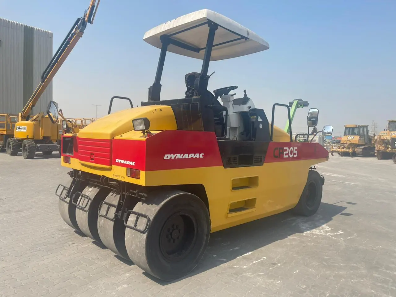 DYNAPAC CP-205 - 10TONS PNEUMATIC ROLLER 2001 - 4