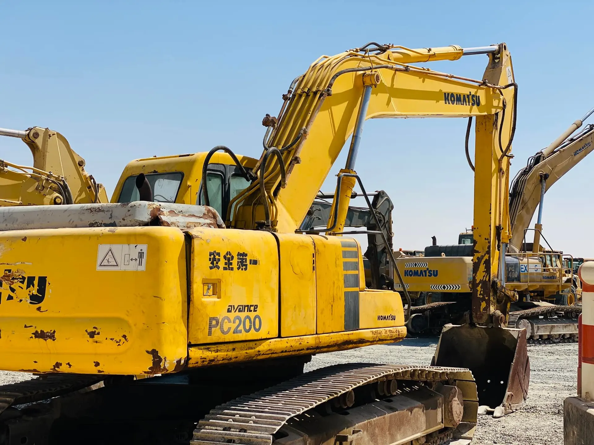 Chain Excavator Komatsu PC200