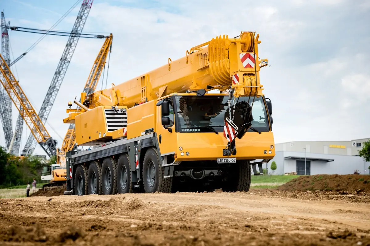 LIEBHERR LTM 1100-5.2 100 Ton Mobile Crane