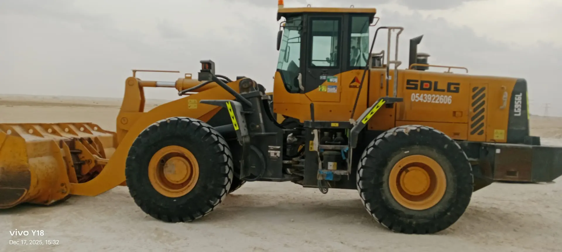 Wheel loader available for rent - 2