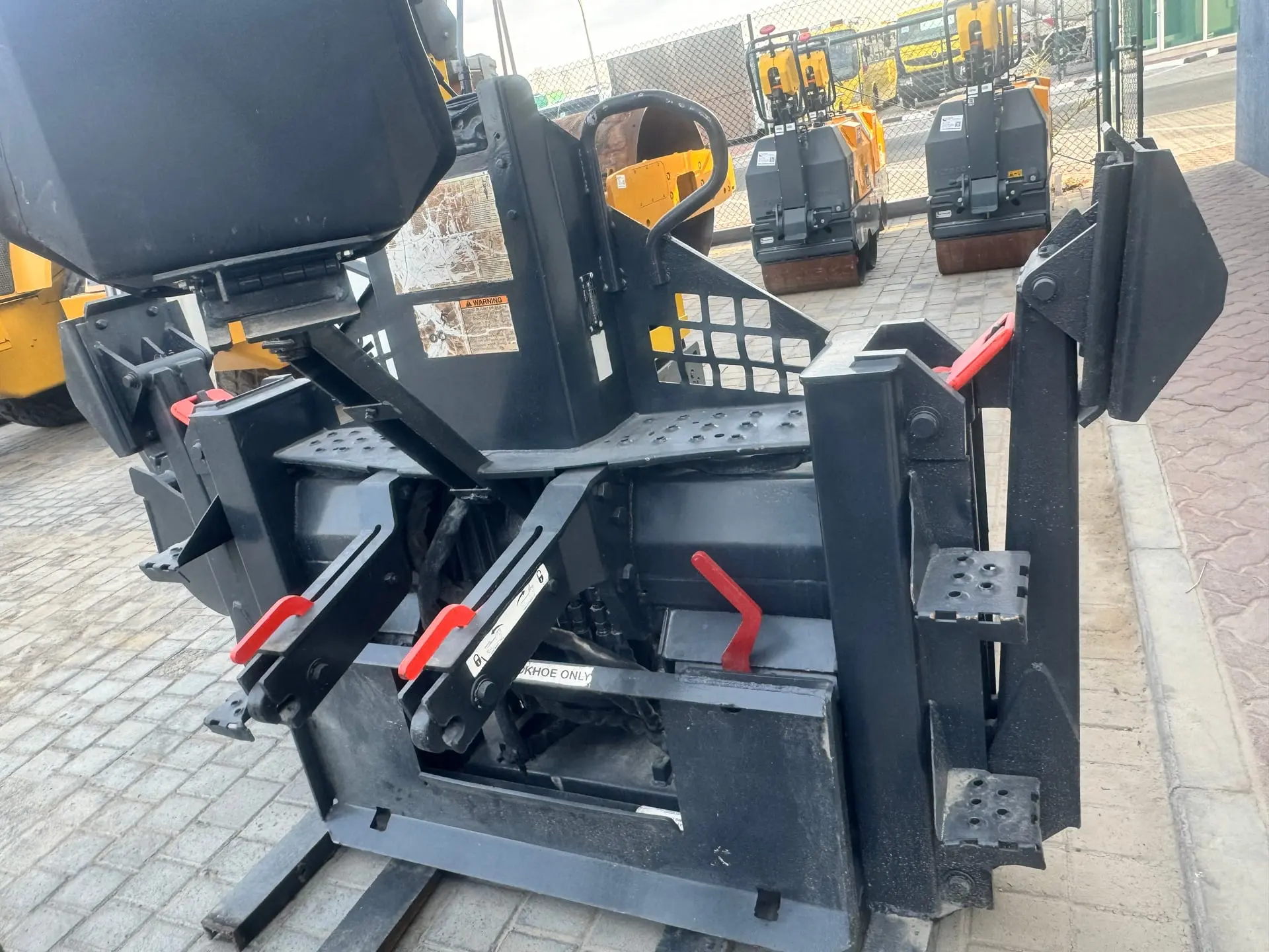 For sale bobcat backhoe attachment - 3