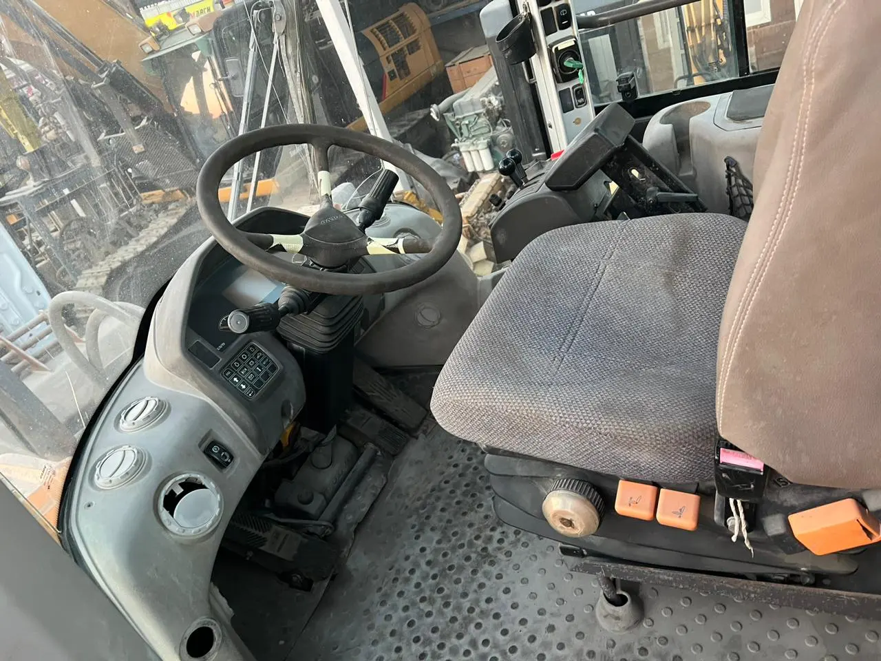 Wheel Loader Volvo L220F 2008 - 7