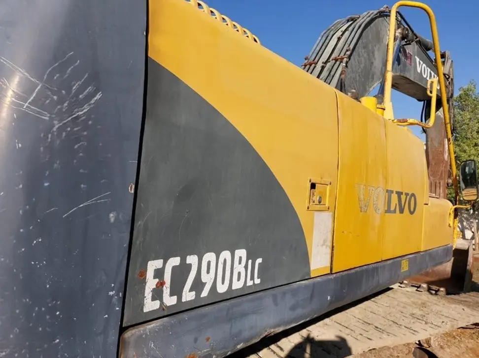 Volvo Excavator 30 Ton - 3