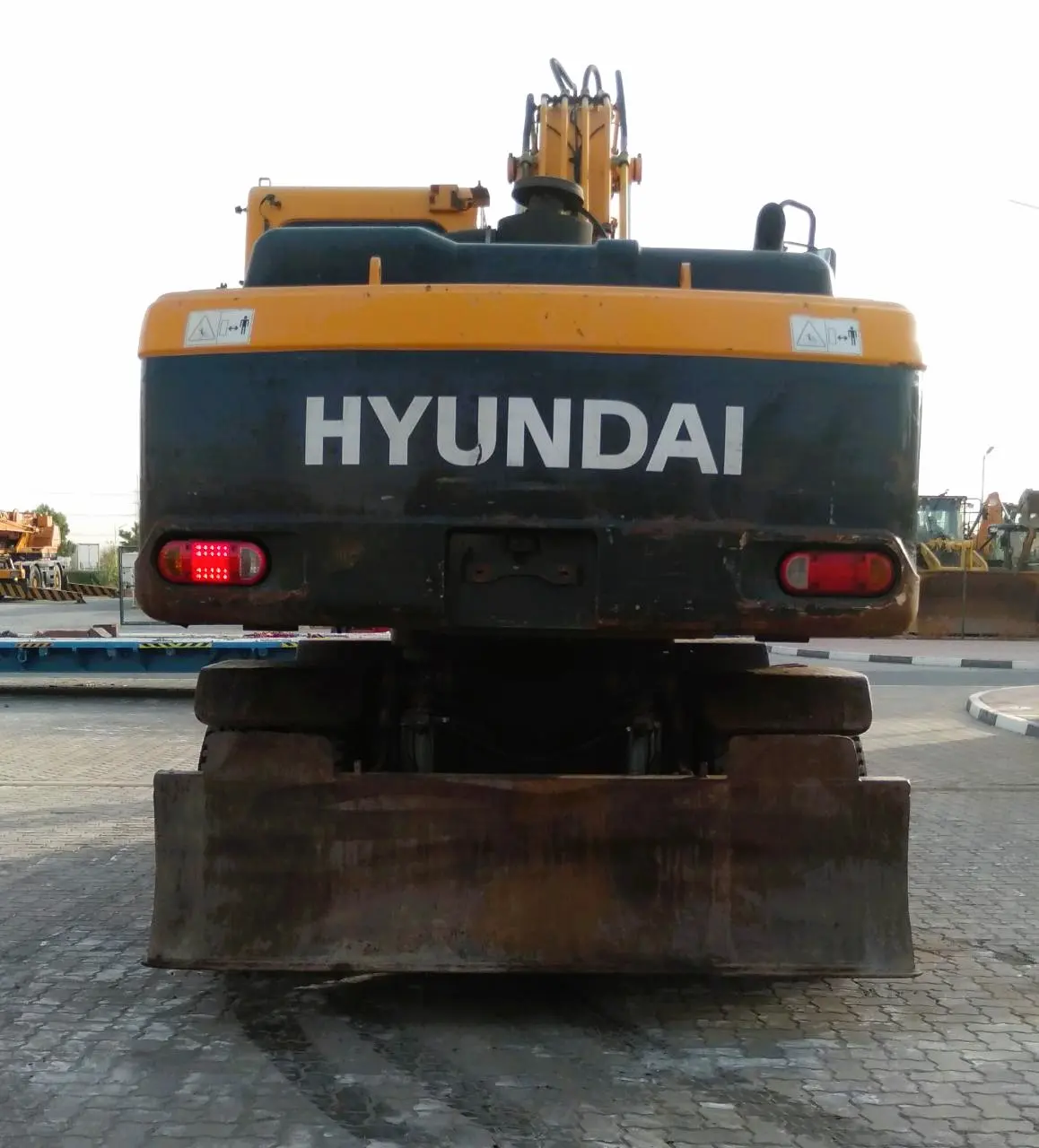 USED HYUNDAI 210W-9 WHEEL EXCAVATOR - 2