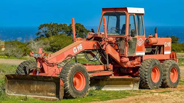 CAT, KOMATSU MOTOR GRADER