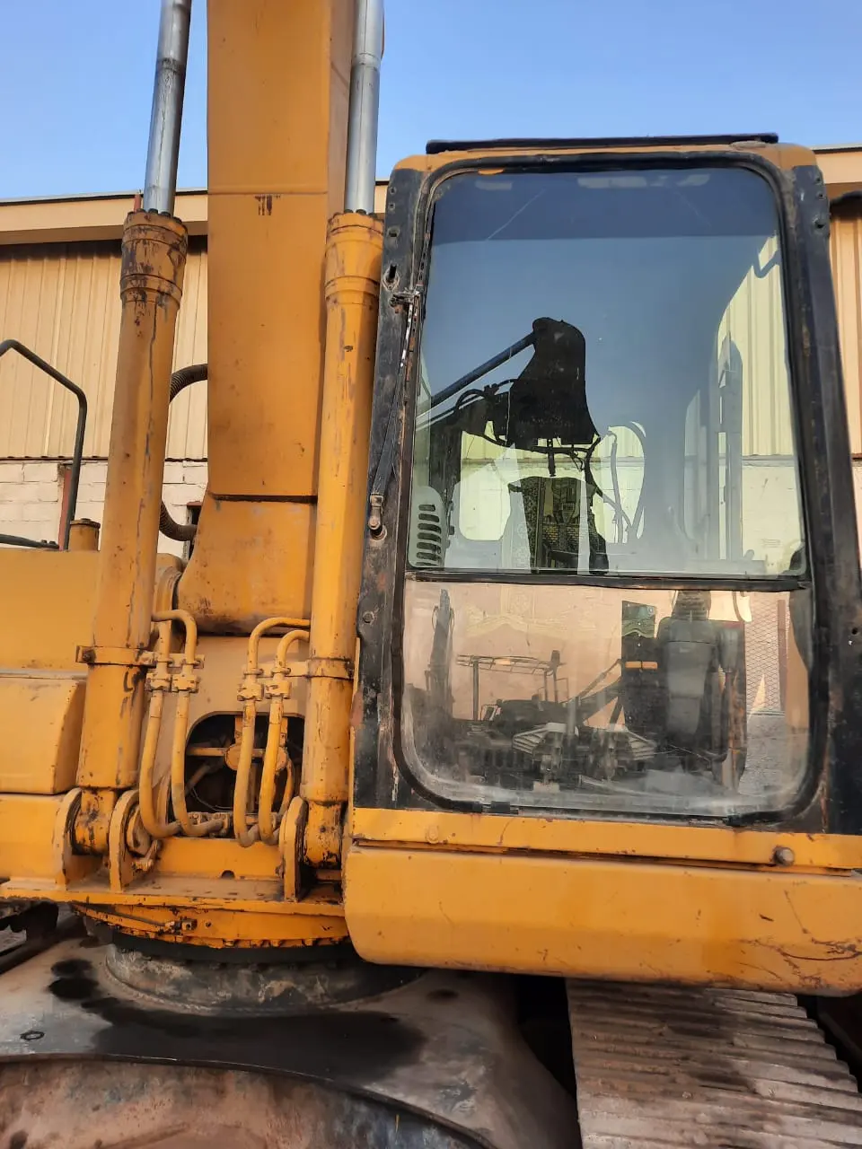 Excavator Komatsu PC 220 - 2