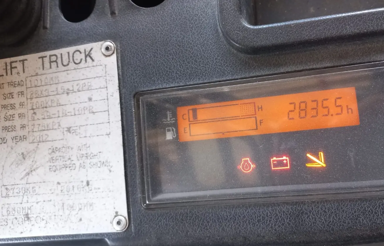 Forklift Toyota 2012 Petrol &amp; Gas - 2