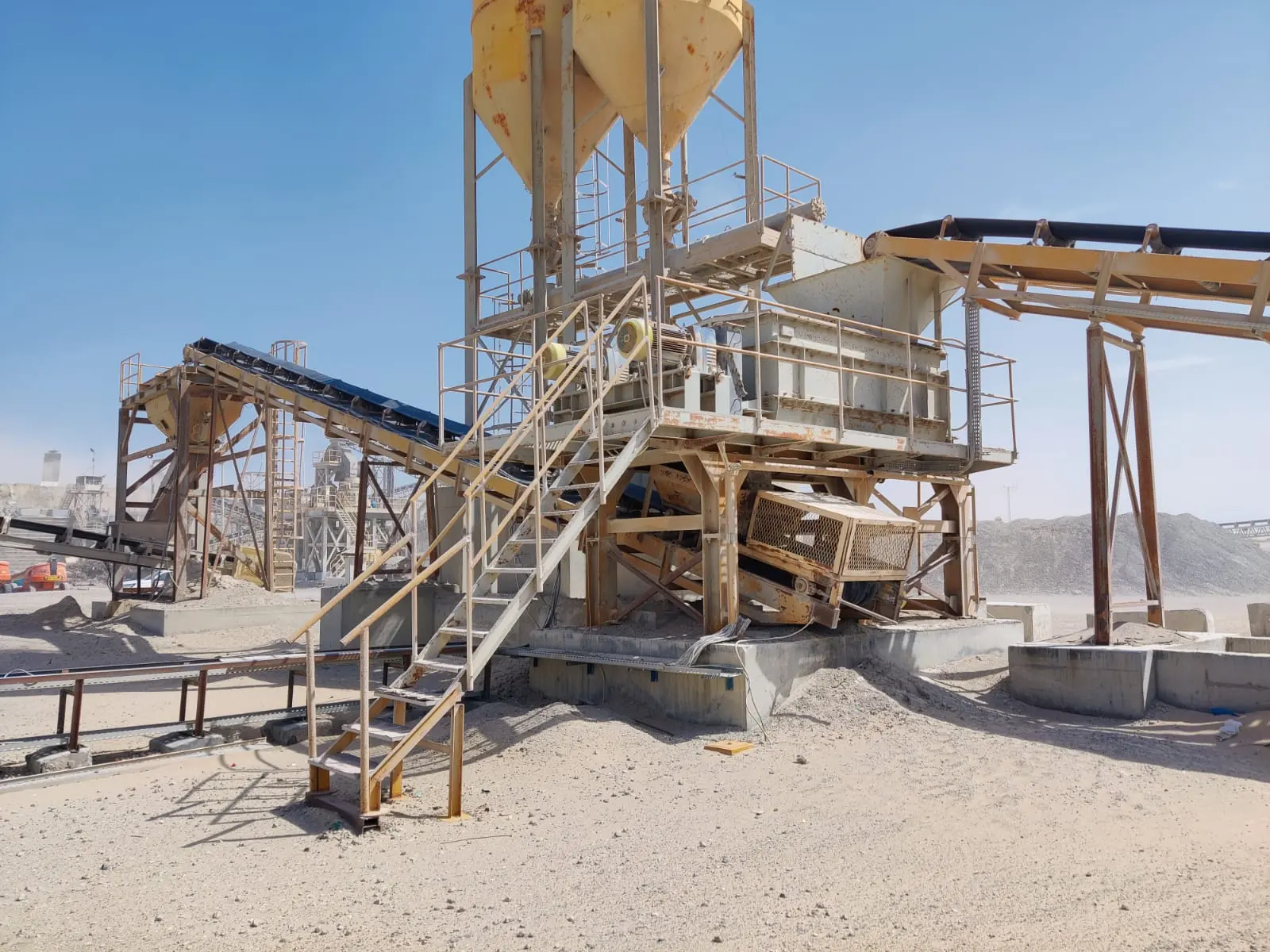 Linnhoff Wet Mix Plant Machineries - 4