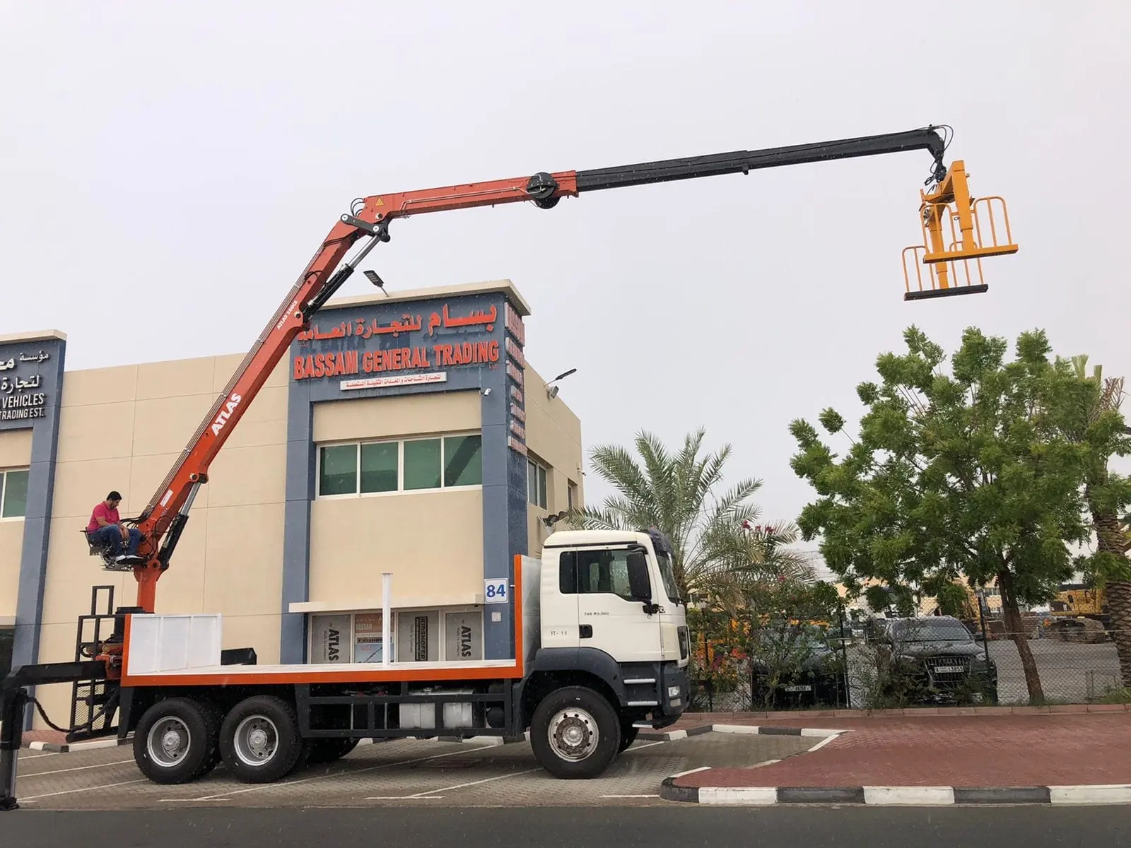 Highup Truck/ Atlas Crane for sale
