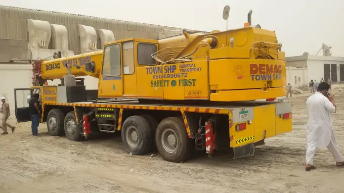 Mobile Crane 50 ton DEMAG