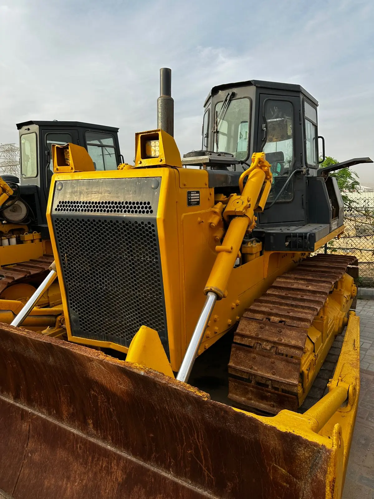Shantui Dozers for Rent - multiple - 4