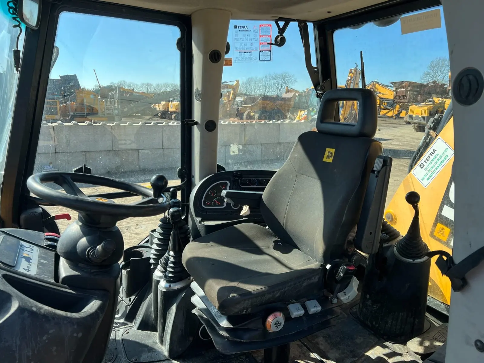 Excellent 2013 JCB 3CX Sitemaster – Ready to Work! - 4