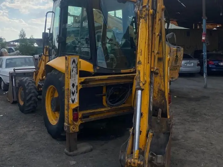 JCB 3CX Backhoe Loader - 4