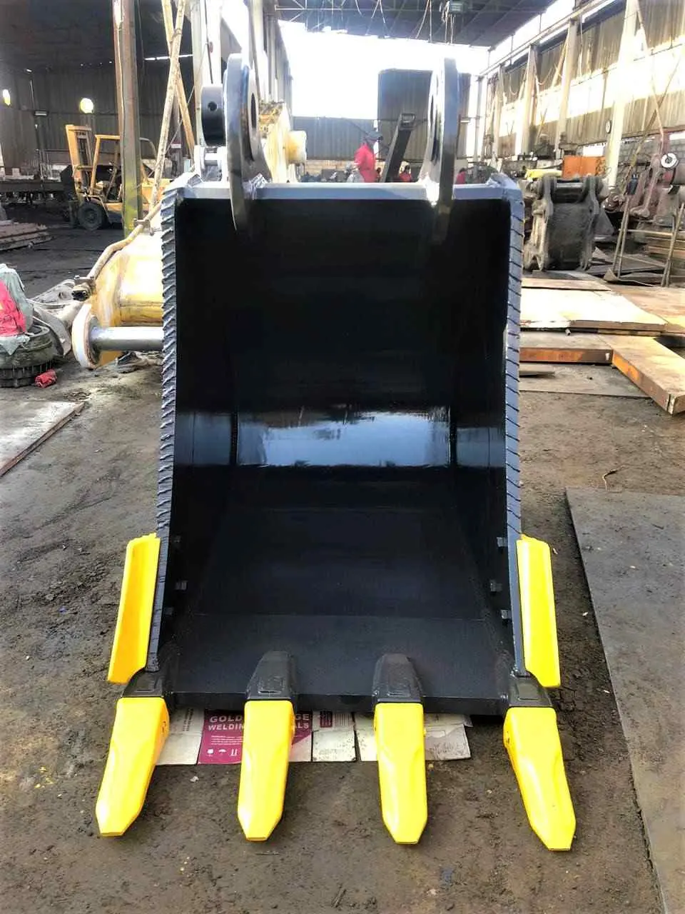 Heavy Duty Bucket (1000 mm)