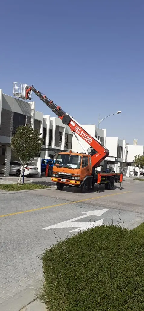 20 METER MANLIFT AVAILABLE ON RENT - 3